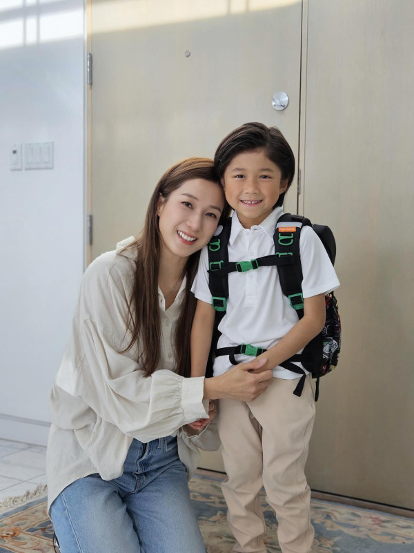 鍾嘉欣自爆主動表白倒追老公 親揭夫妻一事實被指暗藏婚姻危機