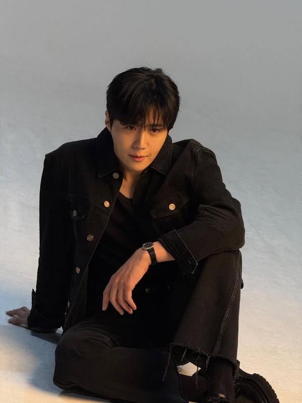 ISFP男生10大性格特質 （圖片來源：IG@seonho__kim）