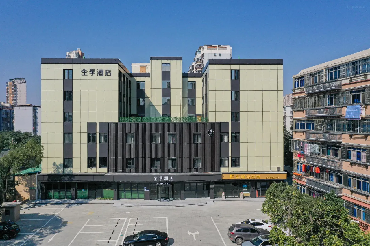 內地客住曼谷網紅酒店撞鬼 列4大不祥之兆 警告網民「千萬不要住」