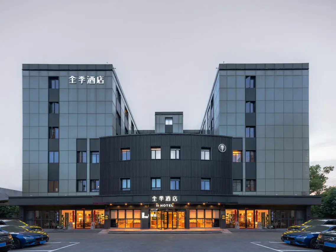 內地客住曼谷網紅酒店撞鬼 列4大不祥之兆 警告網民「千萬不要住」