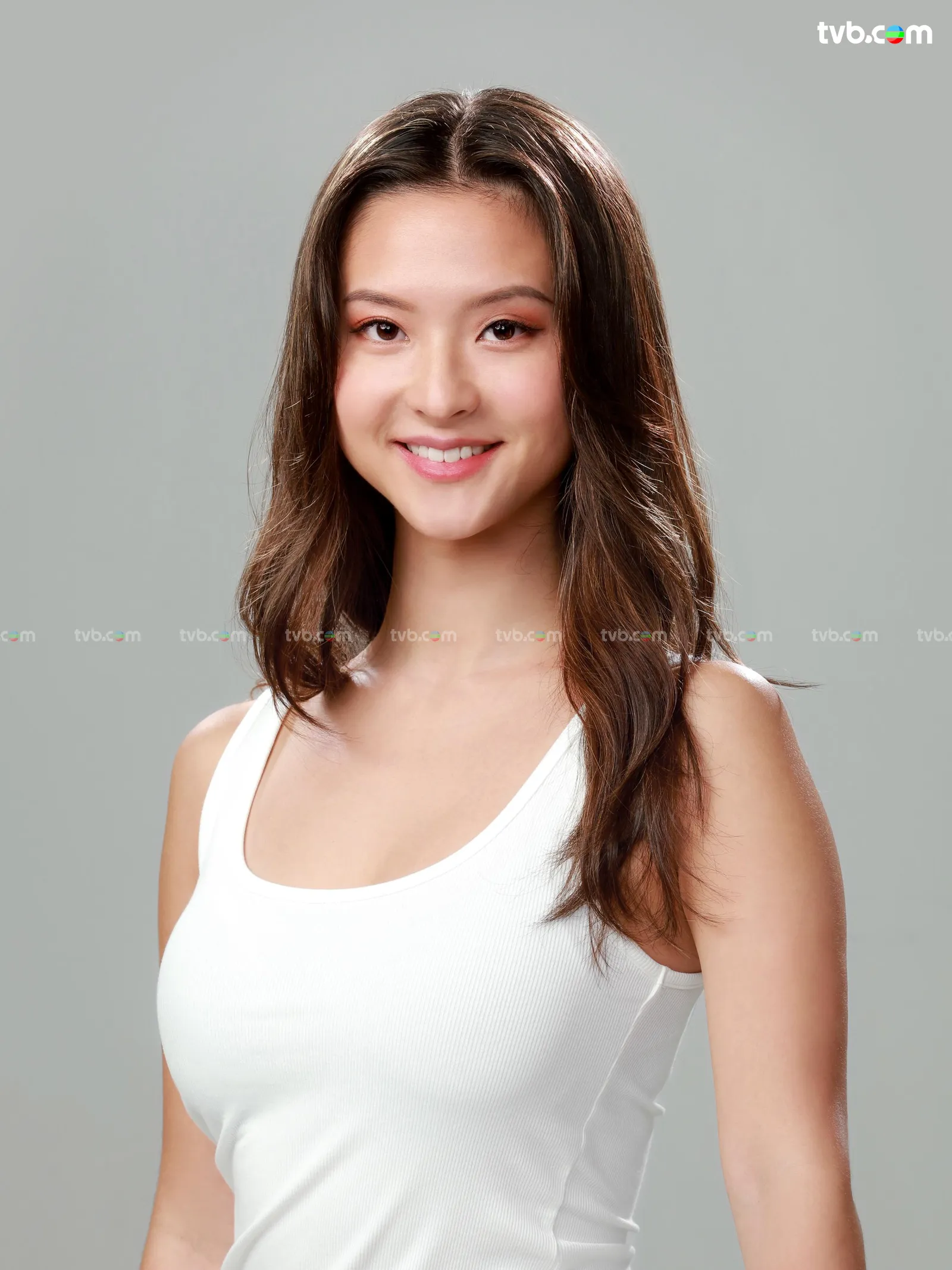 香港小姐2025丨港姐14位候選佳麗入圍名單誕生！大熱陳詠詩、施宇琪形象改造後初登場