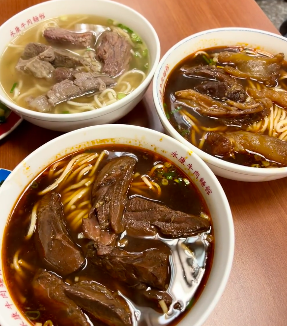 台北牛肉麵推介(圖片來源:小紅書@白娜娜娜娜) 台北牛肉麵推介(圖片來源:小紅書@白娜娜娜娜)