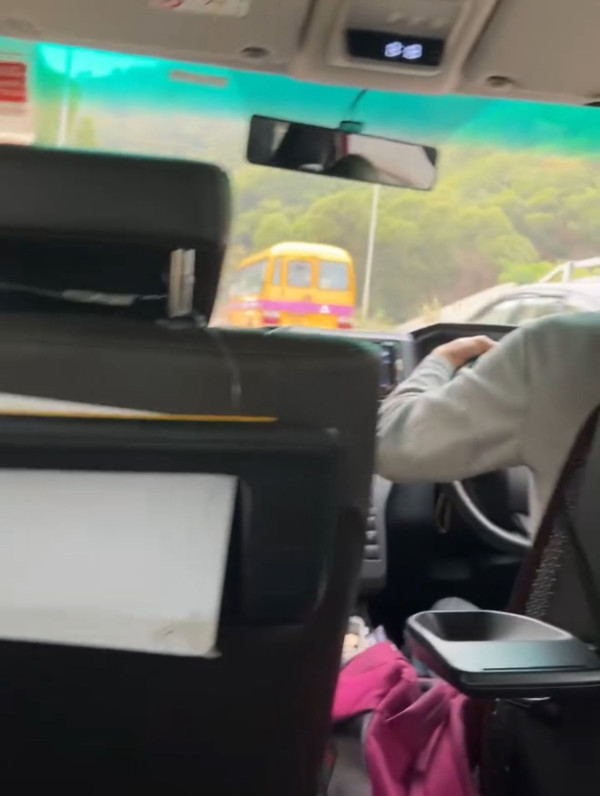 港人遇恐怖的士司機狂扭軚！超多苦主有共鳴怕炒車：揸開F1賽車？