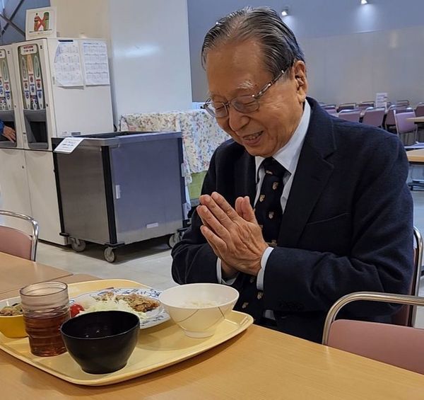 高齡長壽秘訣︱92歲教授分享5大養生秘訣 午餐必吃1食物防心血管阻塞
