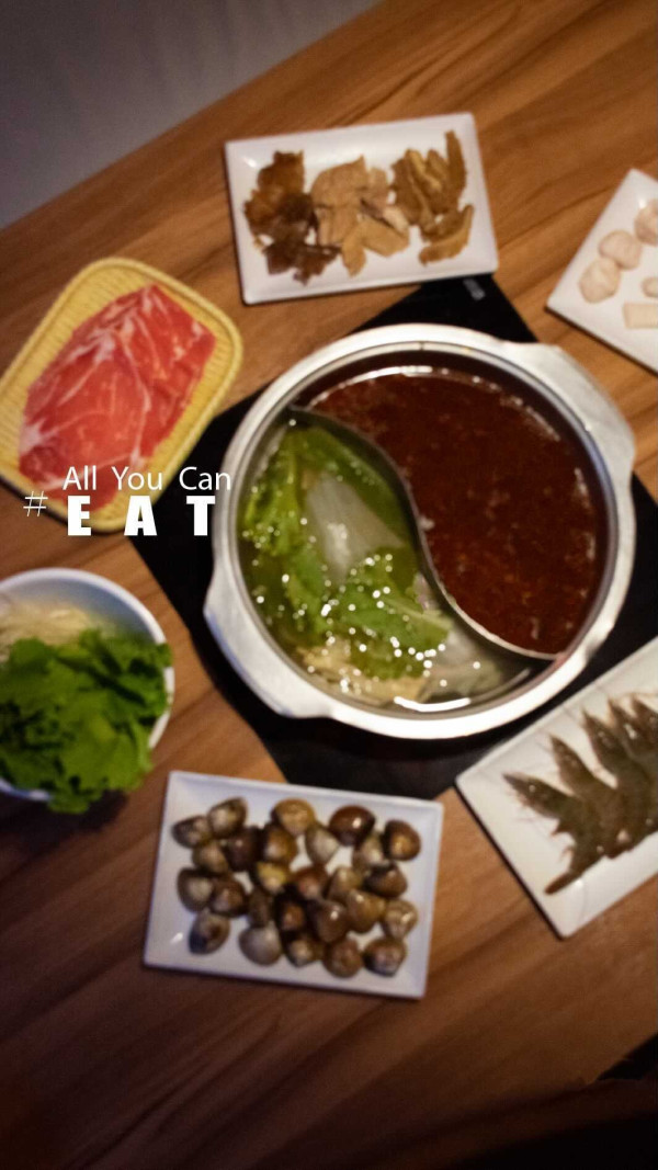 台北火鍋推薦(圖片來源:IG@滿堂紅頂級麻辣鴛鴦鍋) 台北火鍋推薦(圖片來源:IG@滿堂紅頂級麻辣鴛鴦鍋)