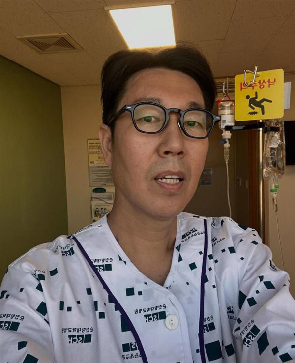 韓男腹劇痛「麻痺性腸阻塞」因同時間吃2款麵！中醫教1茶飲防腸塞