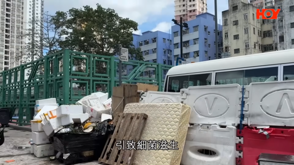元朗屋邨垃圾站淪災難級「臭味炸彈」 遍地紙皮廚餘惡臭轟天！居民苦不堪言