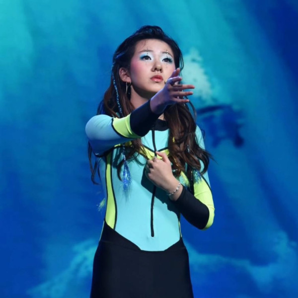 聲秀｜17歲冼奕瑜Jasmine背景起底！曾參與林子祥紅館演唱會 年紀輕輕獲獎無數