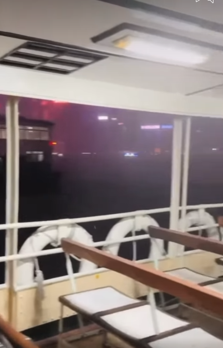 颱風韋帕｜旅客打風登天星小輪 風雨交加極狼狽 網民熱議：夠晒刺激