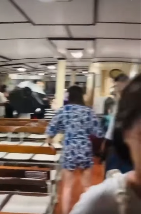 颱風韋帕｜旅客打風登天星小輪 風雨交加極狼狽 網民熱議：夠晒刺激