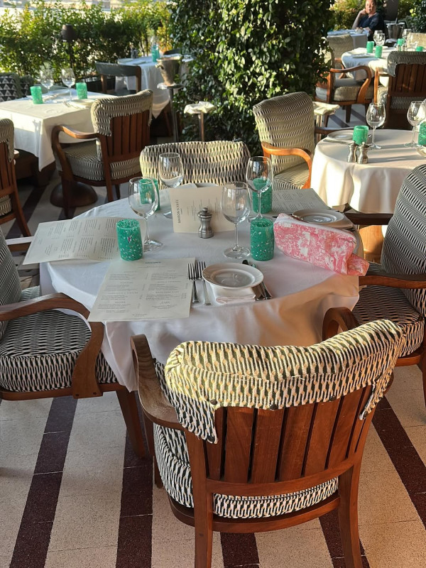 前港姐冠軍翁嘉穗歐遊遺失電話行李 教1招倫敦機場快速尋失物 