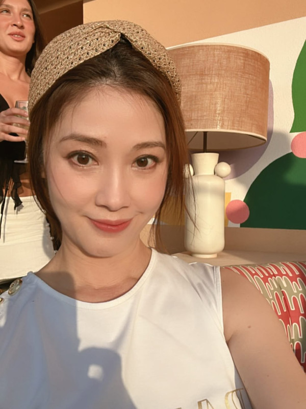 前港姐冠軍翁嘉穗歐遊遺失電話行李 教1招倫敦機場快速尋失物 