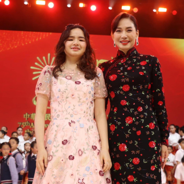 聲秀｜29歲失明女音樂家蕭凱恩Michelle背景起底！20年獲頒香港十大傑出青年