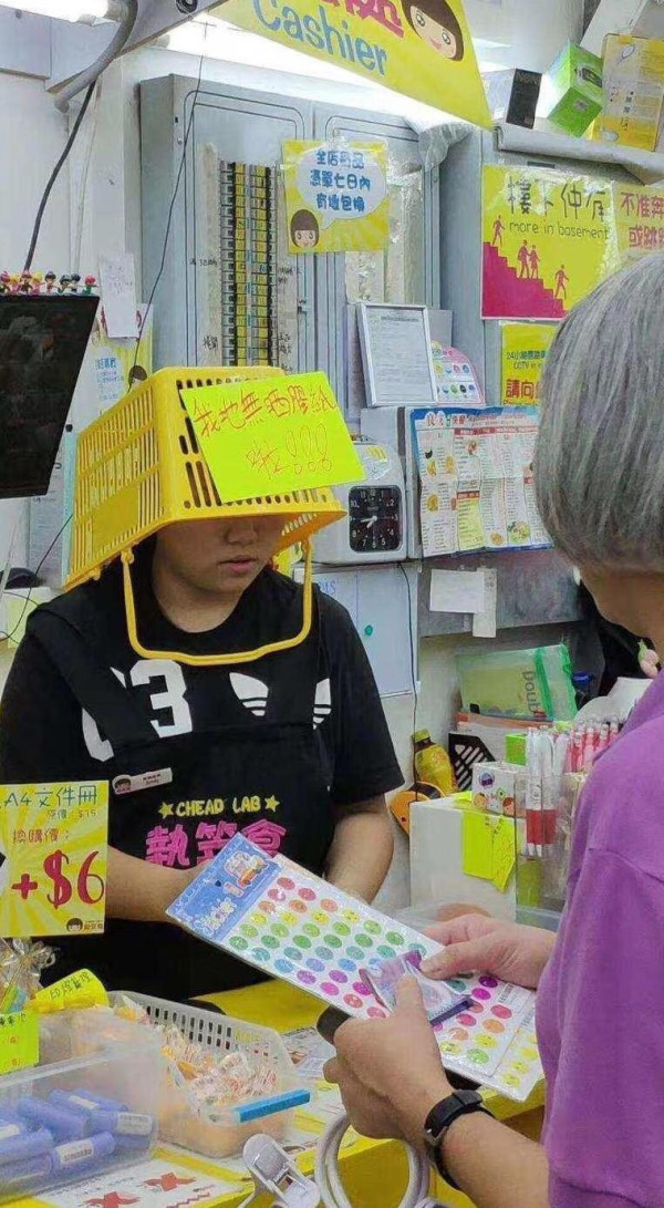 狂風暴雨無阻香港人返工熱情！山竹破壞力驚人超強重溫【多圖】