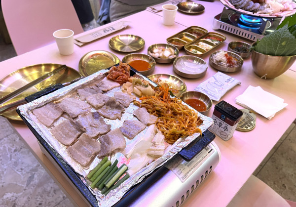 中環新開Oppa主理韓國餐廳 Fusion芝士火鍋燒肉＋韓牛松露煲飯