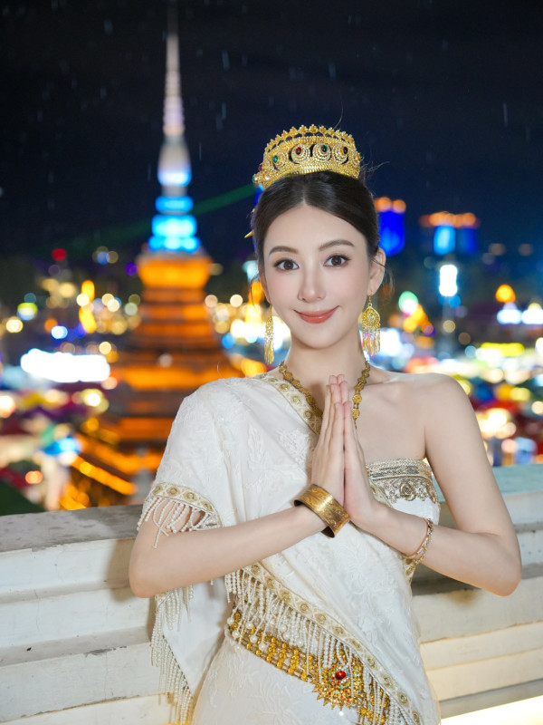 方媛臨盆在即挺巨肚拍攝自爆真實體重 數字震驚網民！陀男B持續孕吐5個月