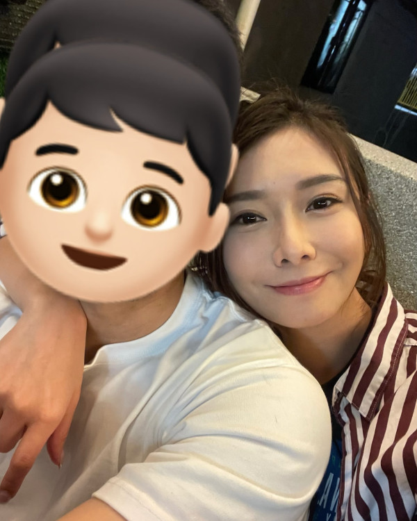 前TVB新聞女神梁凱寧性感婚紗照晒誘人曲線 33歲生日宣布封盤榮升準人妻!