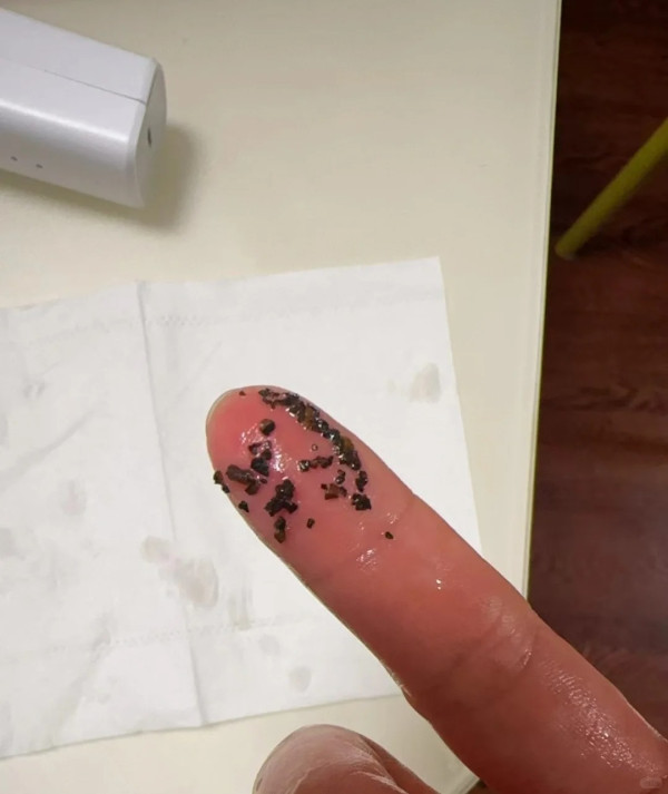 旅客住內地連鎖酒店花灑傳濃烈尿味？ 酒店咁解釋事主拒接受 網民稱下次見到一細節先好住！ 