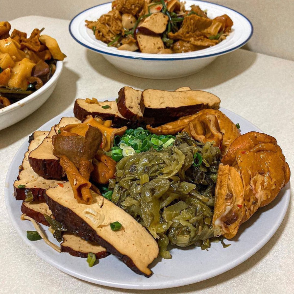 台北師大夜市必吃美食（圖片來源：FB@燈籠滷味師大創始總店）