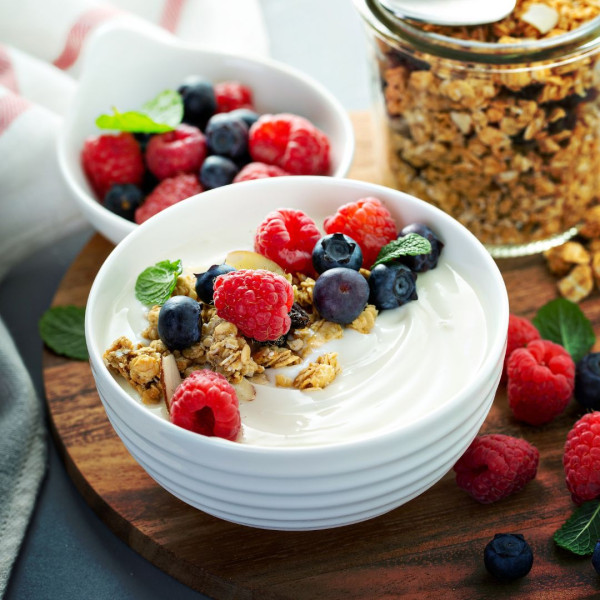 研究指降血糖膽固醇靠食乳酪 一杯竟可抵消3日暴食 醫生教你選對一種乳酪！