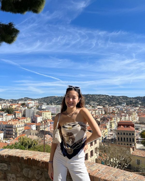 再有應屆港姐加盟新任東張女神！靚樣被網民截圖瘋傳：「箍完牙靚好多」