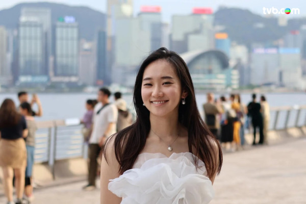 香港小姐2025｜13號袁文靜27歲Jane背景IG起底！科大項目經理 自爆曾與威廉王子讀同一大學