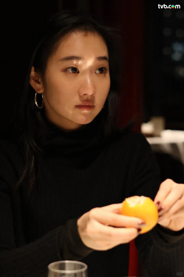 香港小姐2025｜13號袁文靜27歲Jane背景IG起底！科大項目經理 自爆曾與威廉王子讀同一大學