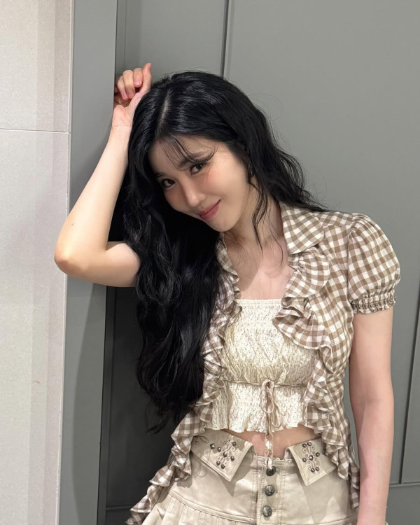DAVICHI 李海利 (Haeri Lee) 翻唱〈Golden〉（圖片來源：IG@dlgofl85）