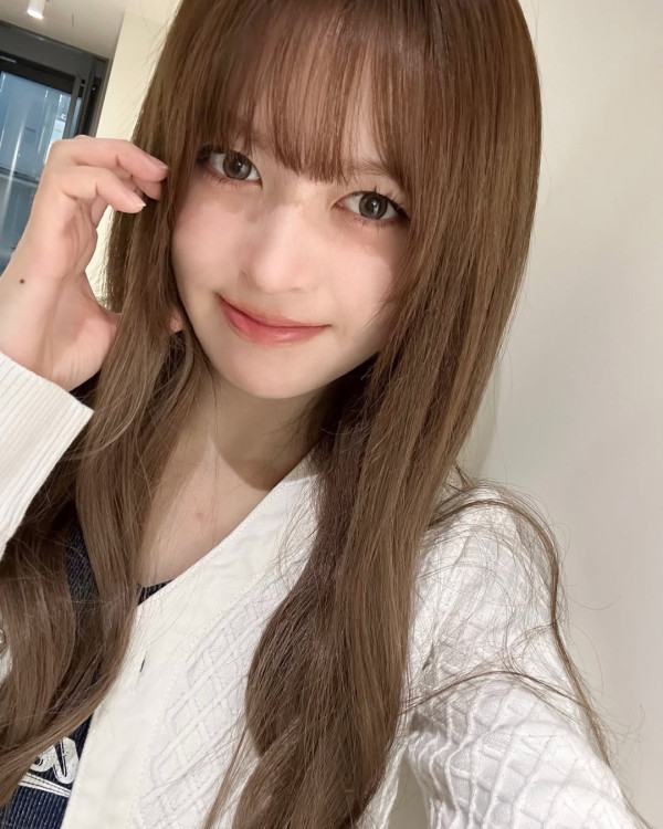 NMIXX成員Lily翻唱〈Golden〉（圖片來源：IG@nmixx_official）