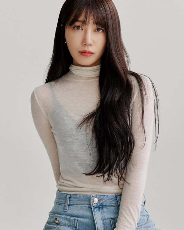 Apink鄭恩地翻唱〈Golden〉（圖片來源：IG@artist_eunji）