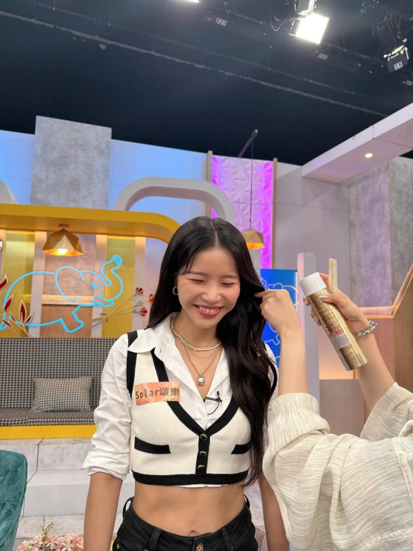 MAMAMOO頌樂翻唱〈Golden〉（圖片來源：IG@solarkeem）