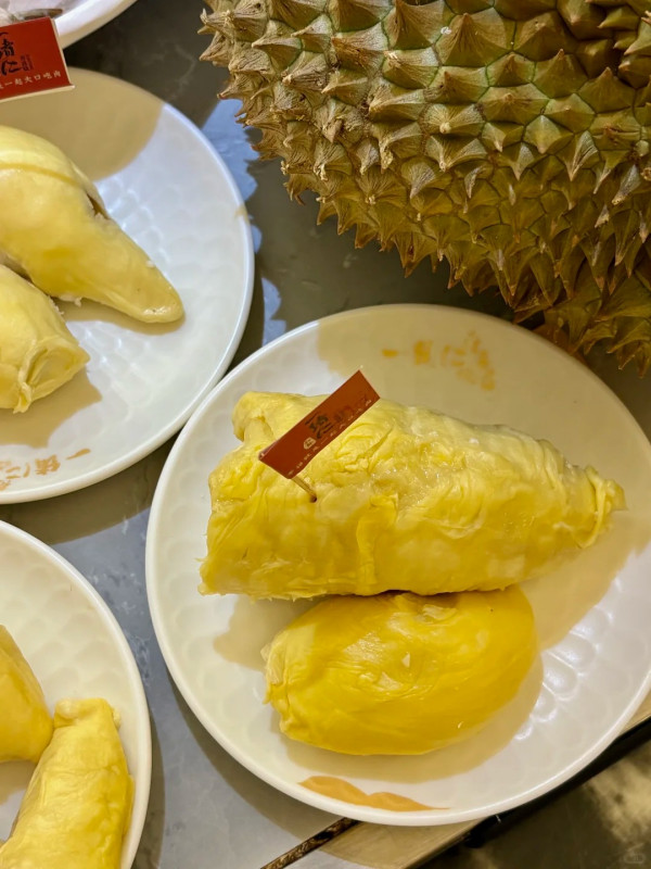 深圳抵食榴槤自助餐｜夜景高空酒店+任食馬來西亞貓山王+D197+黑刺+多款榴槤甜品