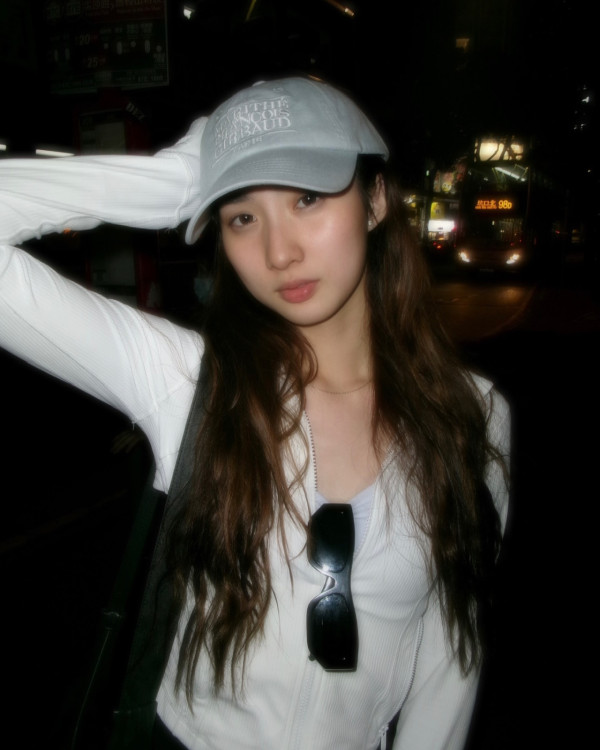 18歲鍾柔美Yumi激罕貼性感泳衣照 船P出海大解放騷身材獲讚：女大十八變