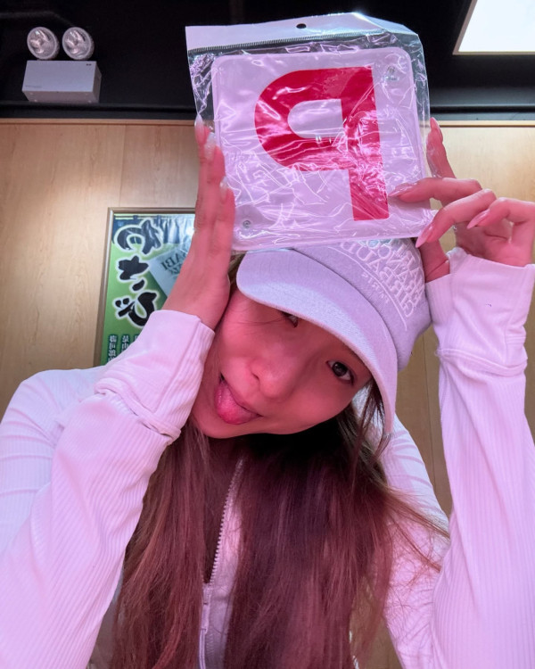 鍾柔美Yumi戲院拍拖親暱舉動疑似斷正？親自回應男伴情不自禁行為