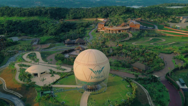 JUNGLIA｜沖繩全新主題樂園25年7月開幕 佔地120萬米！恐龍主題機動遊戲/熱氣球/SPA設施 