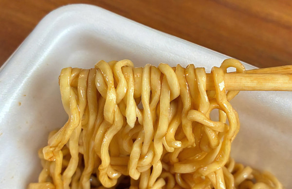 遊日必試!日本全新爆紅碗麵 松露雞油香顛覆想像 勢成手信新寵?