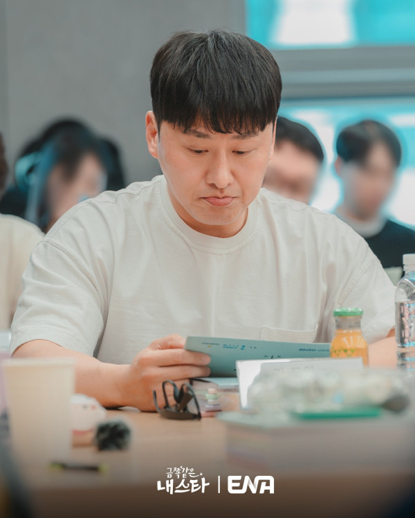 金子般我的明星線上看（圖片來源：IG@channel.ena.d）