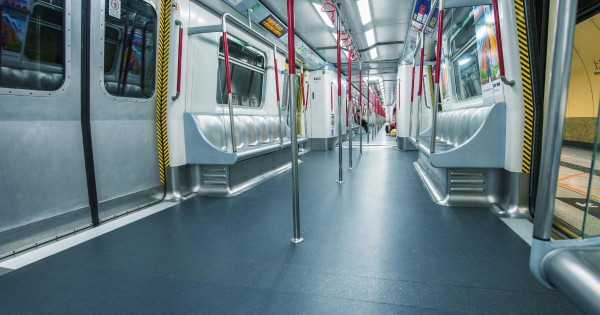 內地人唔慣香港食杯麵「冇叉用」? 網民總結兩地六大差異惹熱議