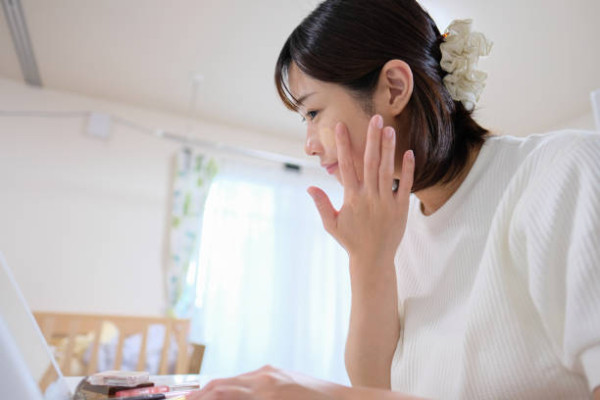 遮瑕盤 圖片來源：iStock