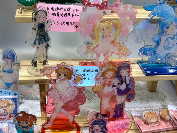 動漫節2025｜創天同人祭必睇清單 本地原創畫集 hololive 動漫周邊