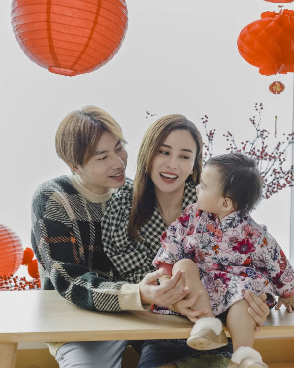 雨僑親爆老公羅力威「才華型求婚」過程！蠟燭伴奏浪漫爆燈 爆笑位竟是「著睡衣」上陣？