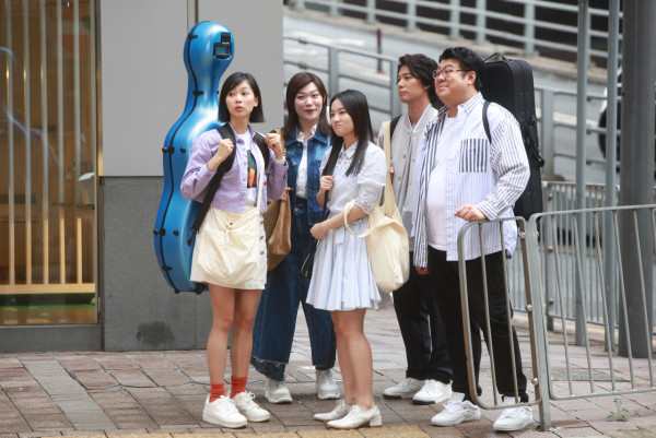麻雀樂團｜角色介紹/演員陣容 男主角譚俊彥 女主角李佳芯郭柏妍剪走長髮