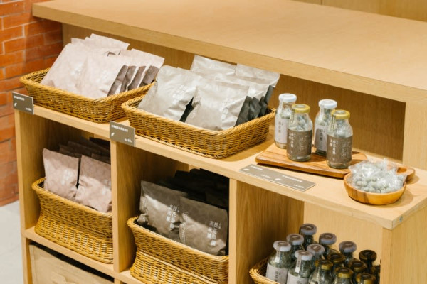 遊台必去！台灣首間Muji手搖茶飲店開幕 嚴選當地材料 10款限定茶飲/成人清酒系列 