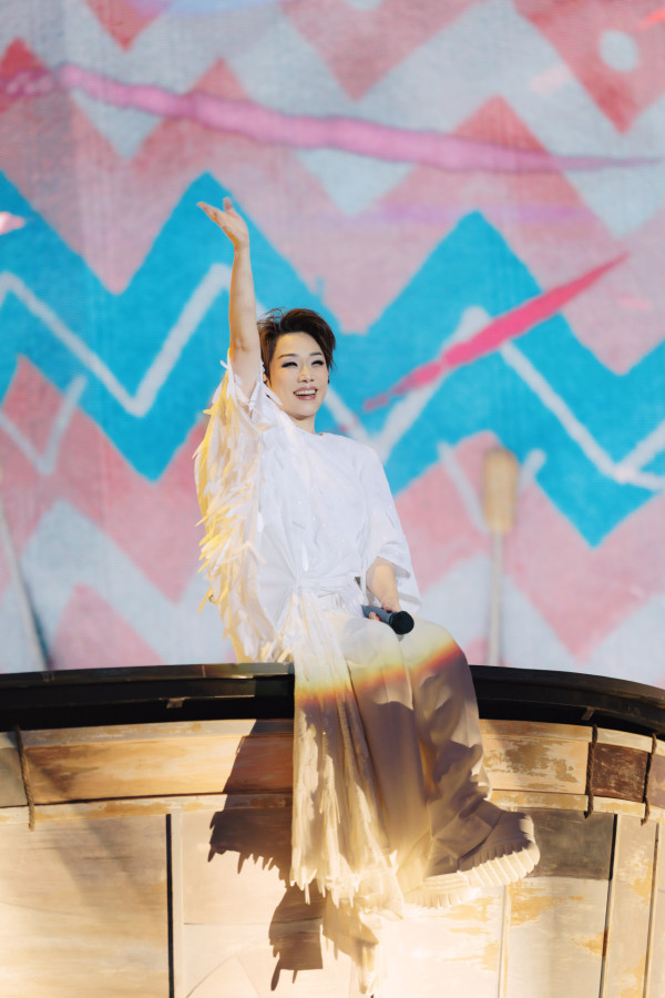 林憶蓮澳門演唱會2025｜金曲串起集體回憶引爆情感共嗚 淚崩：有我哋共同成長回憶