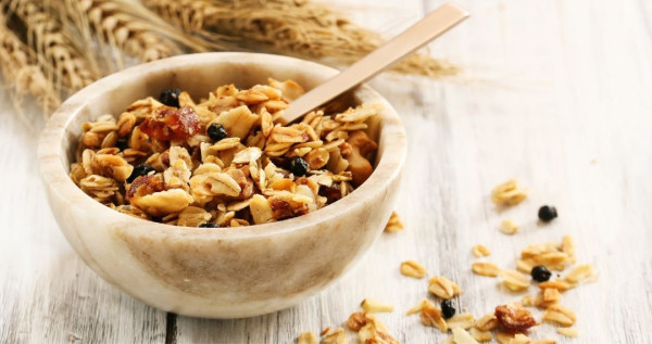 腸胃科醫生避吃8食物易傷腸胃 精煉種子油、無糖香口膠或致脹氣