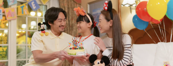 香港迪士尼生日優惠免費自助餐！再送迷你蛋糕＋限量徽章+見迪士尼朋友！