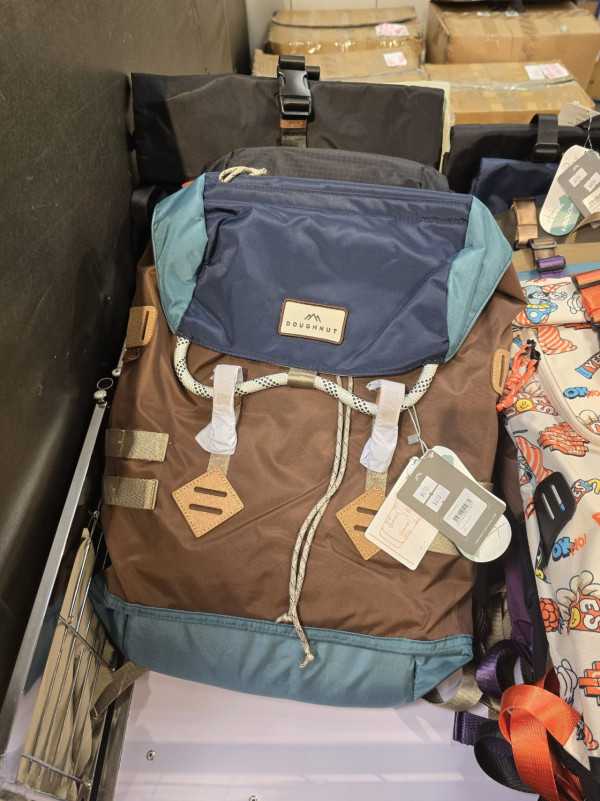 尖沙咀海港城開倉低至1折！休閒鞋KEEN/SKECHERS/Crocs+兒童圖書玩具$10起