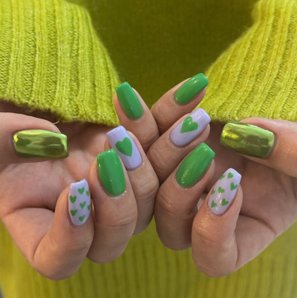 美甲趨勢|撞色美甲 圖片來源:IG@lye.nail