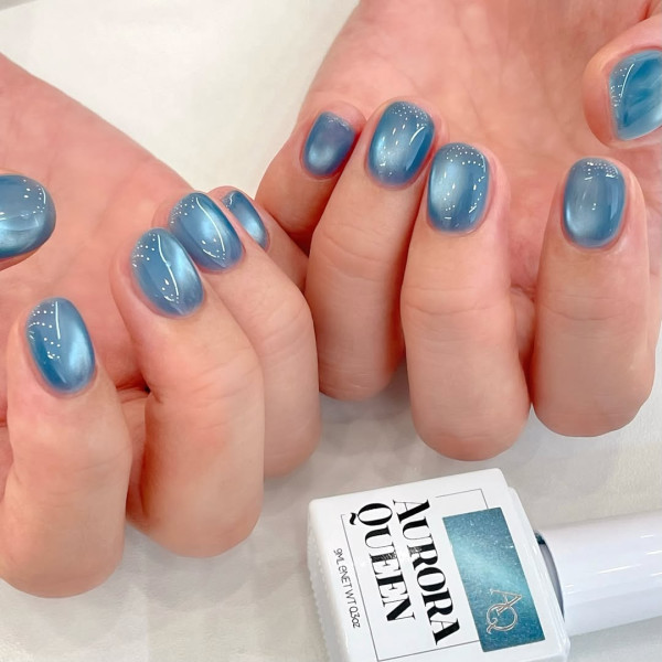 美甲趨勢|冰透藍美甲 圖片來源:IG@nail_friendlyyy