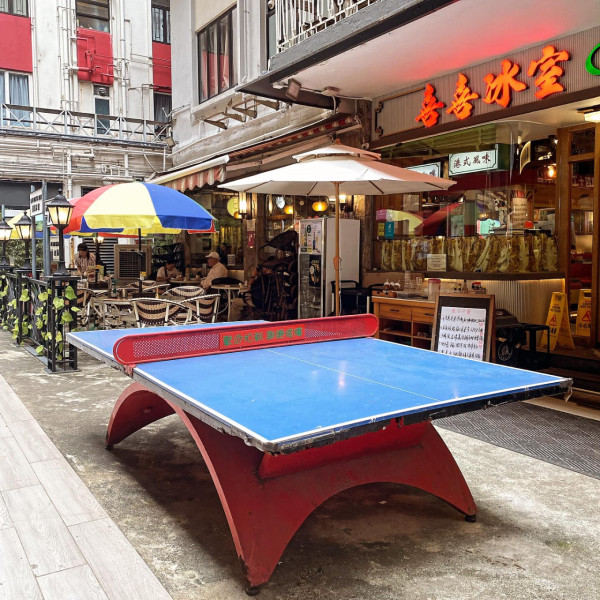 銅鑼灣冰室鐵板餐搶火2人受傷  疑因店員2度添加玫瑰露致意外發生